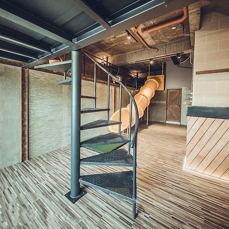 شقة كاوشيونغ  في Pier 2 المظهر الخارجي الصورة